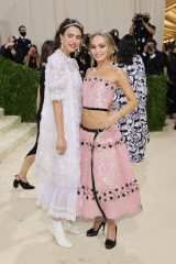 Lily-Rose Depp - Met Gala in New York 09/13/2021 фото №1336743