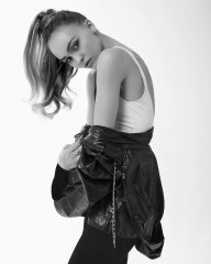 Lily-Rose Depp – Lofficielparis Photoshoot 2019 фото №1135698