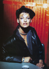 Linda Evangelista фото №384952