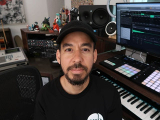 Linkin Park - Mike Shinoda in Los Angeles (2020) фото №1297882