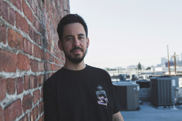 Linkin Park - Mike Shinoda by Frank Maddocks for Happy Endings 02/24/2021 фото №1300344