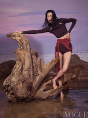 Liu Wen for Vogue China April 2025 by Sean+Seng фото №1418587