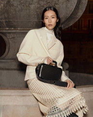 Liu Wen for Rimowa FW 2024 by Louise &amp; Maria Thornfeldt фото №1410771