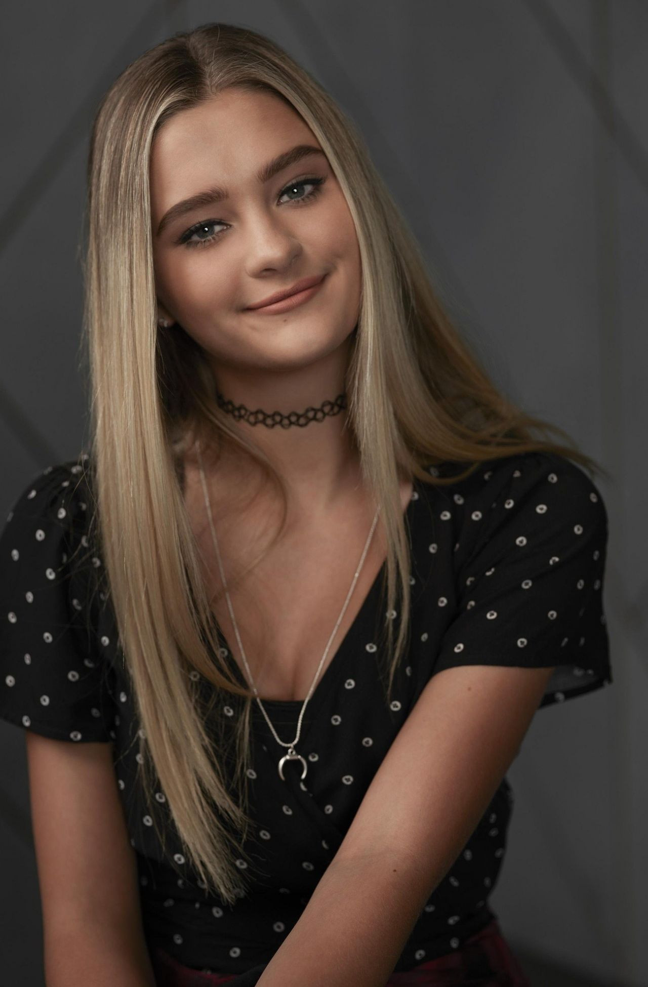 Лизи Грин (Lizzy Greene)