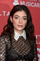 Lorde at 2018 Musicares Person of the Year Honoring Fleetwood Mac in New York фото №1035303