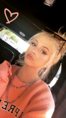 Loren Gray – Social Media фото №1095291