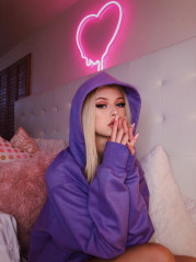 Loren Gray – Social Media фото №1095284