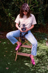 Lucie Bourdeu - T-shirt & Jeans Photoshoot | August 02, 2021 фото №1304718
