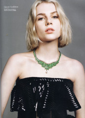 Lucy Boynton – Vanity Fair On Jewellery August 2019 Issue фото №1196296