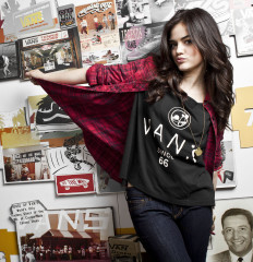 Lucy Hale фото