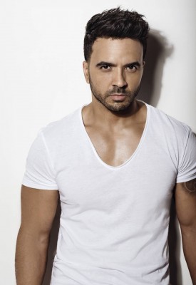 Luis Fonsi - Omar Cruz Photoshoot фото №1085620