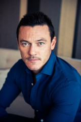 Luke Evans фото №930331