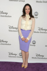 Madeleine Stowe - Disney Media Networks Upfronts in Burbank 05/20/2012 фото №1314424