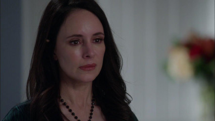 Madeleine Stowe - Revenge (2013) 2x22 'Truth: Part 2' фото №1322216