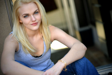 Madeline Brewer фото №1110818