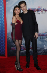 Madison Beer - 'Spider-Man: No Way Home' Los Angeles Premiere 12/13/2021 фото №1330033