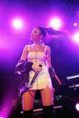 Madison Beer – Performing at Islington Academy in London фото №1056771