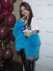 Madison Beer Performs at the Hoxton Square Bar & Kitchen in London фото №972540