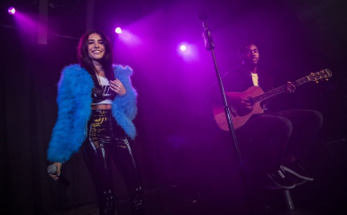 Madison Beer Performs at the Hoxton Square Bar & Kitchen in London фото №972542