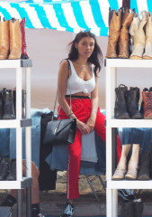 Madison Beer – Trading Post Flea Market in Hollywood  фото №952963