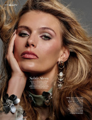 Madison Headrick ~ Vogue Thailand dec 2023 by Yu Tsai фото №1388444