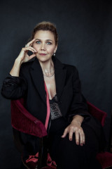 Maggie Gyllenhaal for The Wrap, June 2018 фото №1080684
