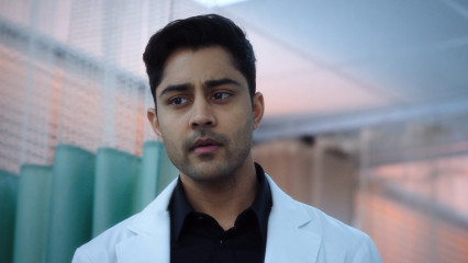 Manish Dayal - The Resident (2018) 1x08 'Family Affair' фото №1284355