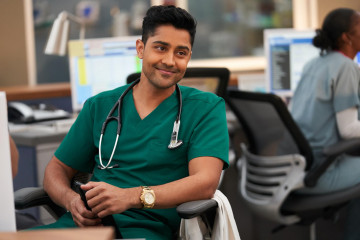 Manish Dayal - The Resident (2018) 2x03 'Three Words' фото №1277351