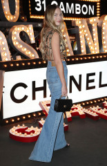  Margot Robbie – Chanel Cruise Fashion Show in Los Angeles 05/09/2023 фото №1372073