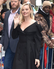 Margot Robbie arriving at ABC studios in New York, February 04, 2020 фото №1268289