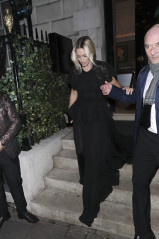 Margot Robbie - seen leaving Annabels Party in London, UK 02.02.2020 фото №1268157