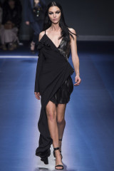 Maria Carla Boscono - Versace Runway Fall/Winter Fashion Show in Molan фото №1367901