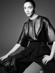 Maria Carla Boscono for COS F/W 2024.25 by Karim Sadli фото №1400807