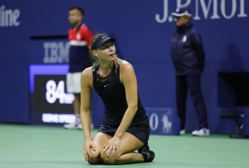Maria Sharapova – US Open Round 1 in New York фото №991383