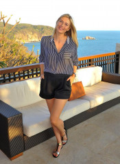 Maria Sharapova – Sightseeing in Acapulco, February 2015 фото №1041894