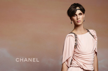Marine Vacth - Chanel Cruise Collection фото №1161703