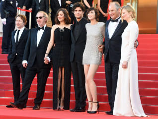 Marion Cotillard – 70th Cannes Film Festival Opening Ceremony фото №965638