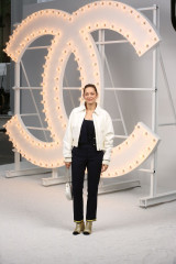 Marion Cotillard – Chanel Womenswear Spring Summer 2021 Fashion Show in Paris  фото №1277939
