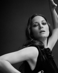 Marion Cotillard by Serge Leblon for Madame Figaro // 2021 фото №1301264