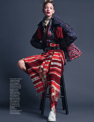 MARTHA HUNT in Elle Magazine, Italy November 2019 фото №1233193