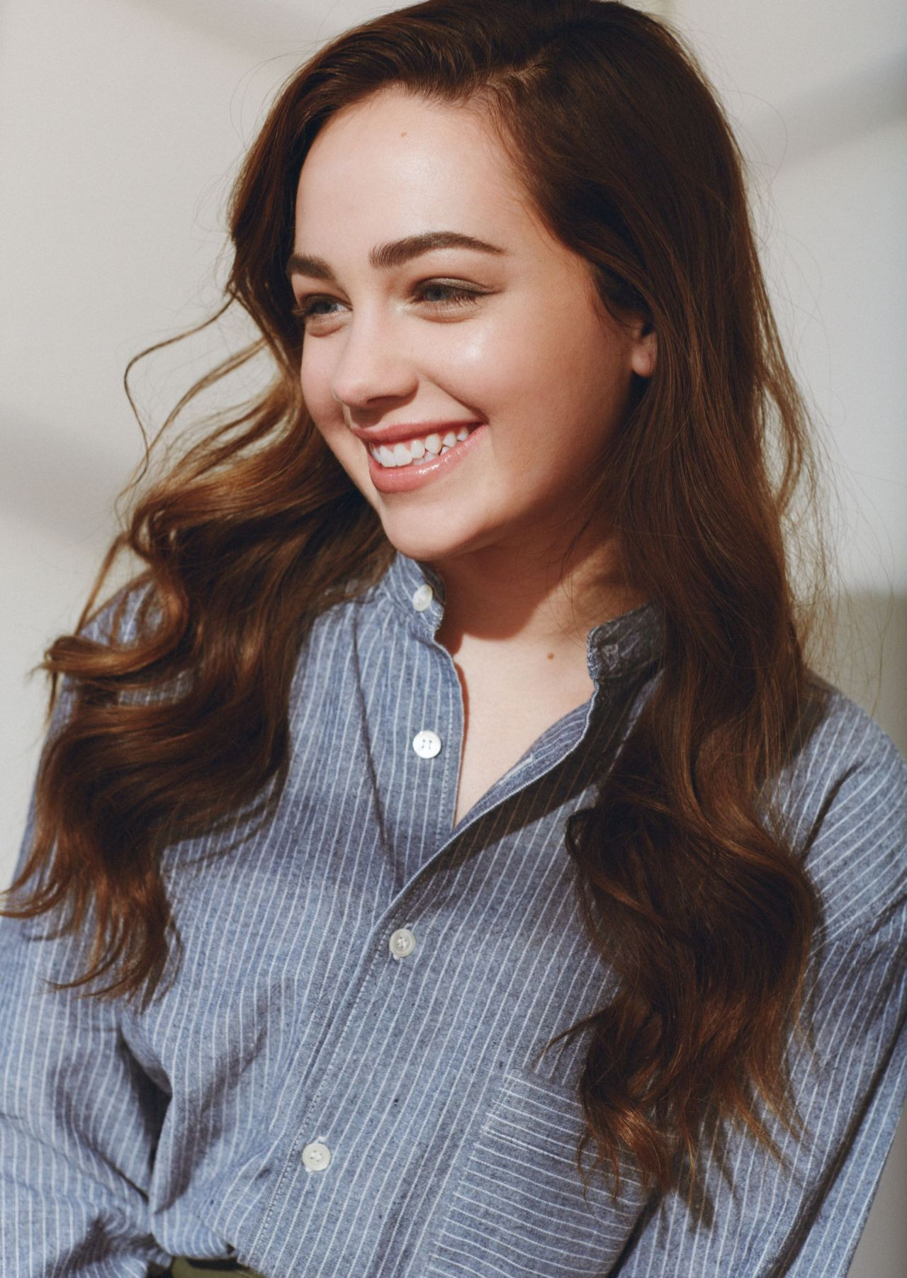 Мэри Маусер (Mary Mouser)