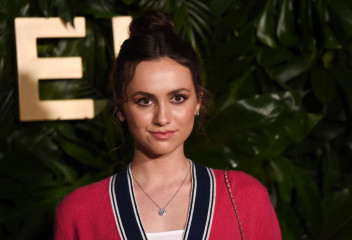 Maude Apatow at Gabrielle Chanel Essence in Los Angeles 09/12/2019 фото №1224646