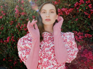 MAUDE APATOW for WhoWhatWear, May 2020 фото №1257581