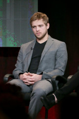 Max Thieriot - Winter TCA Tour Day 1 in Pasadena 01/04/2013 фото №1289301