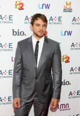 Max Thieriot - A+E Networks Upfront in New York 05/08/2013 фото №1279357