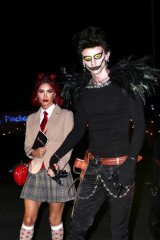 Megan Fox at Kendall Jenner’s Halloween Party in LA 10/28/23 - эти лучше фото №1379867