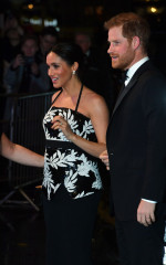 Meghan Markle and Prince Harry – Royal Variety Performance in London 11/19/2018 фото №1120509