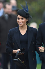 Meghan Markle – Christmas Day Church Service in King’s Lynn, England 12/25/2018 фото №1127812