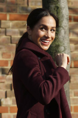 Meghan Markle – Visits the Hubb Community Kitchen in London 11/21/2018 фото №1120959