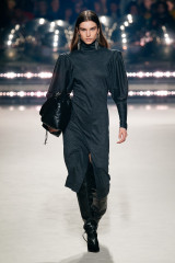 Isabel Marant Autumn/Winter 2020 Fashion Show in Paris фото №1248210